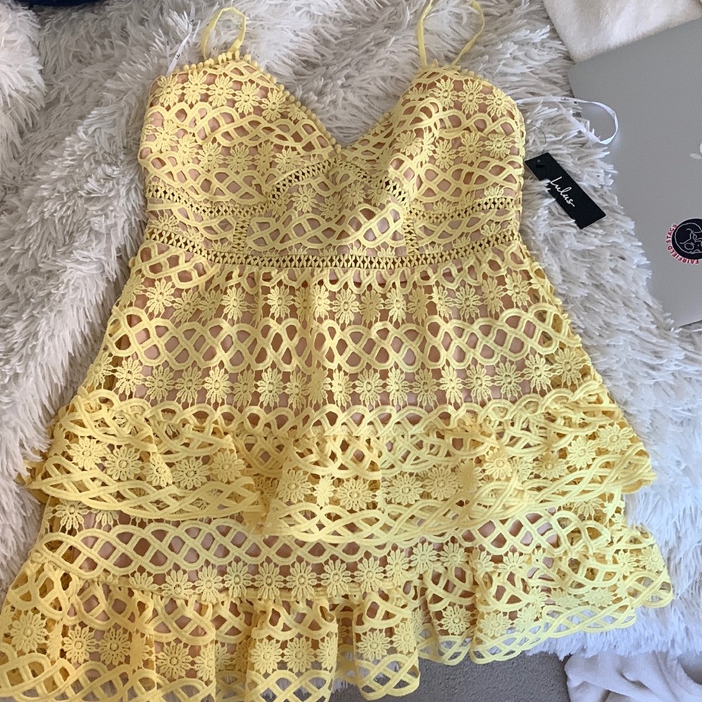 Lulus Yellow dress